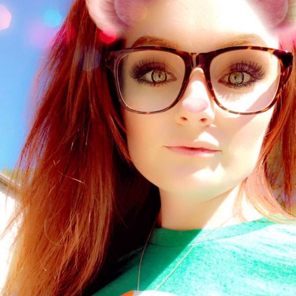 Meet your Posher, Kati - Picture 1 of 1